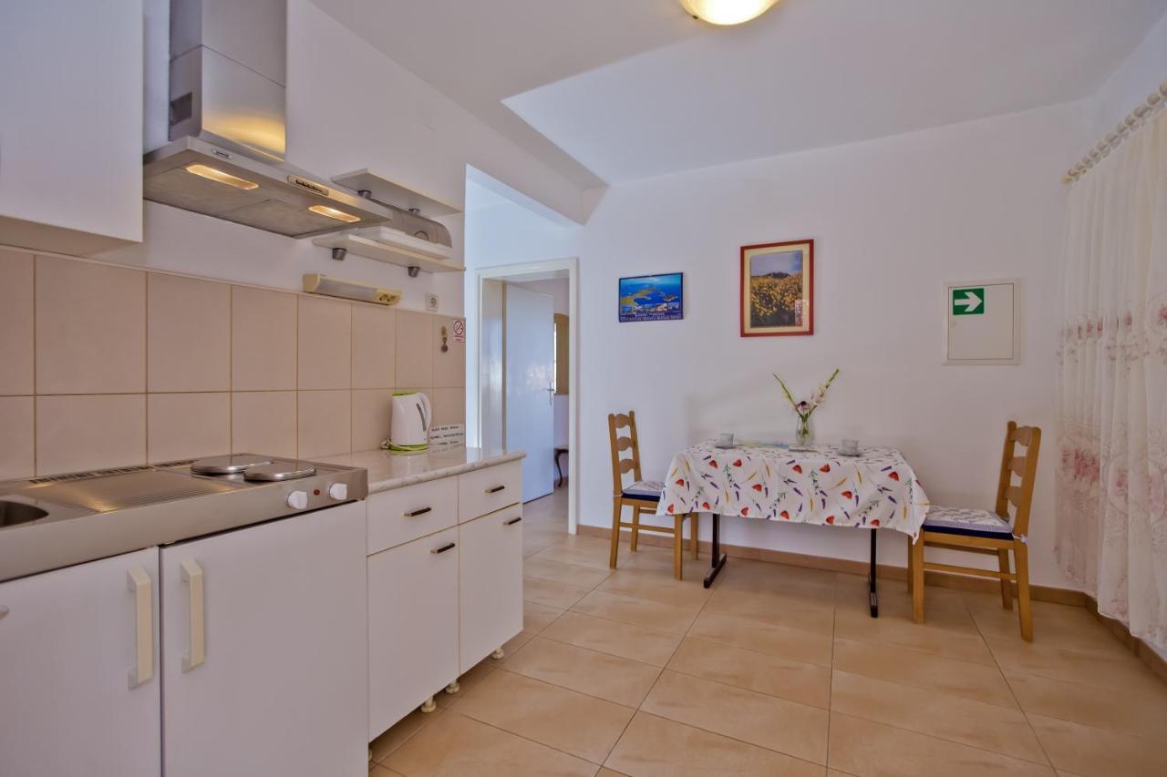 Apartments Hruban Hvar Town Exterior photo