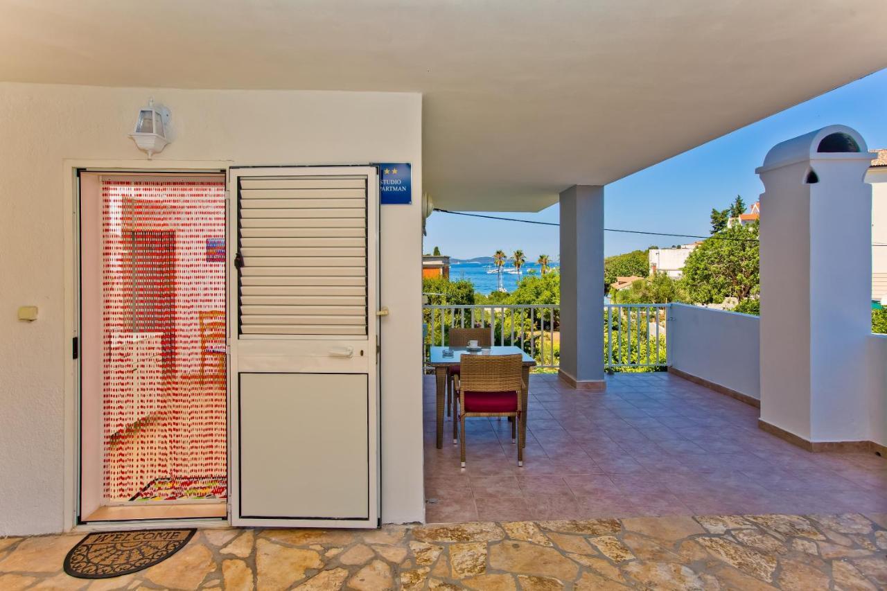 Apartments Hruban Hvar Town Exterior photo