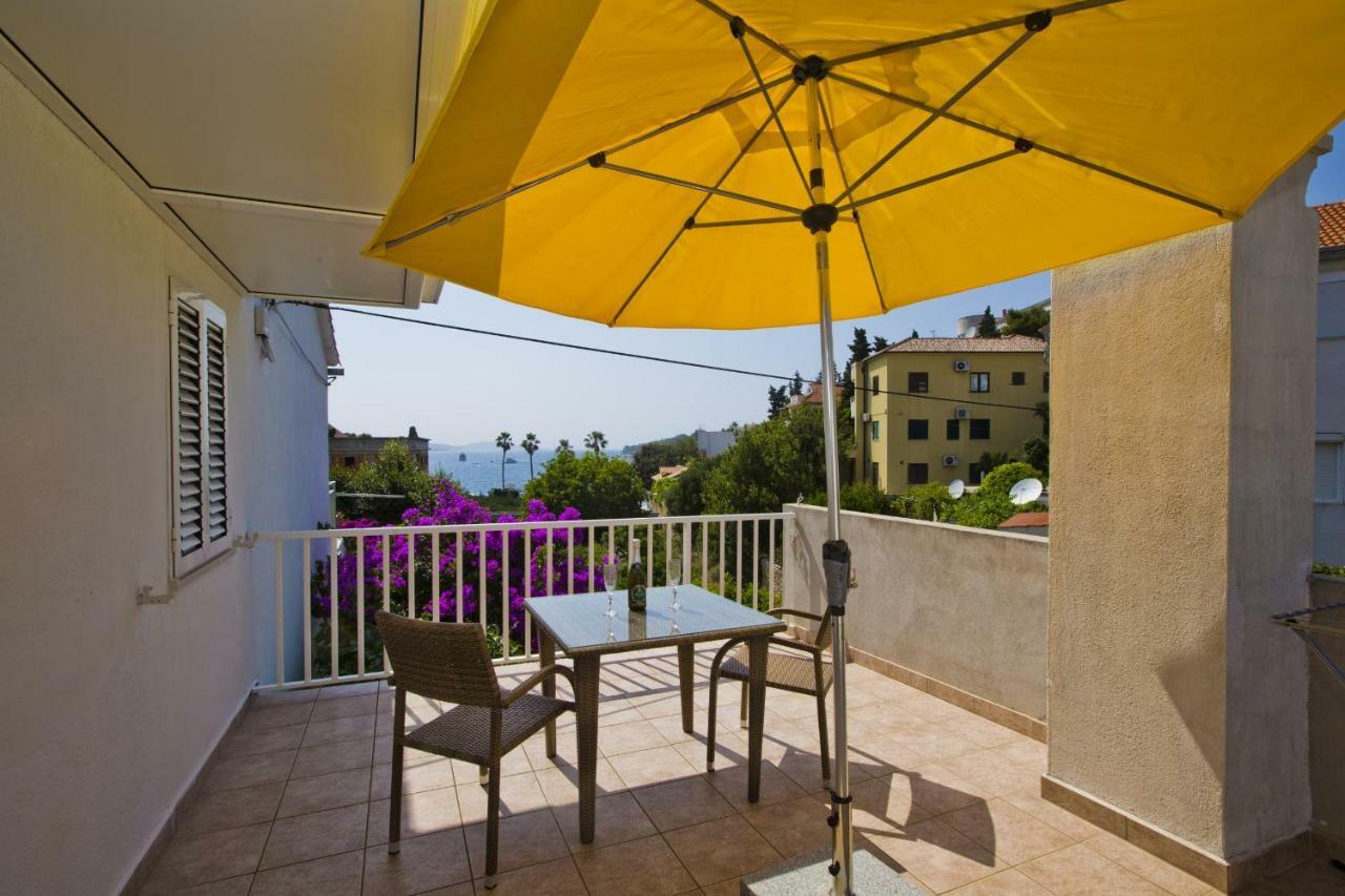 Apartments Hruban Hvar Town Exterior photo