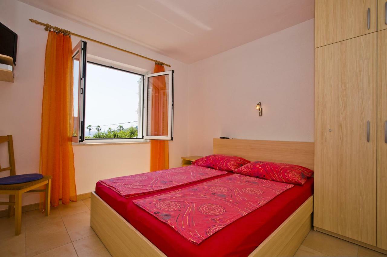 Apartments Hruban Hvar Town Exterior photo