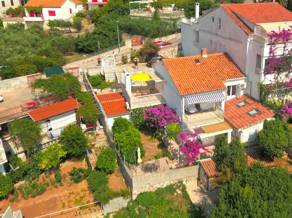 Apartments Hruban Hvar Town Exterior photo