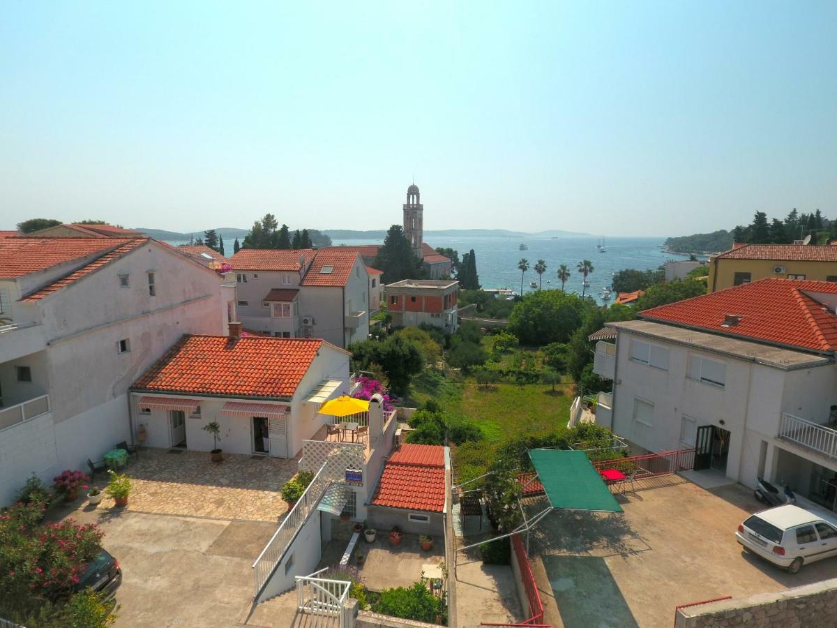Apartments Hruban Hvar Town Exterior photo