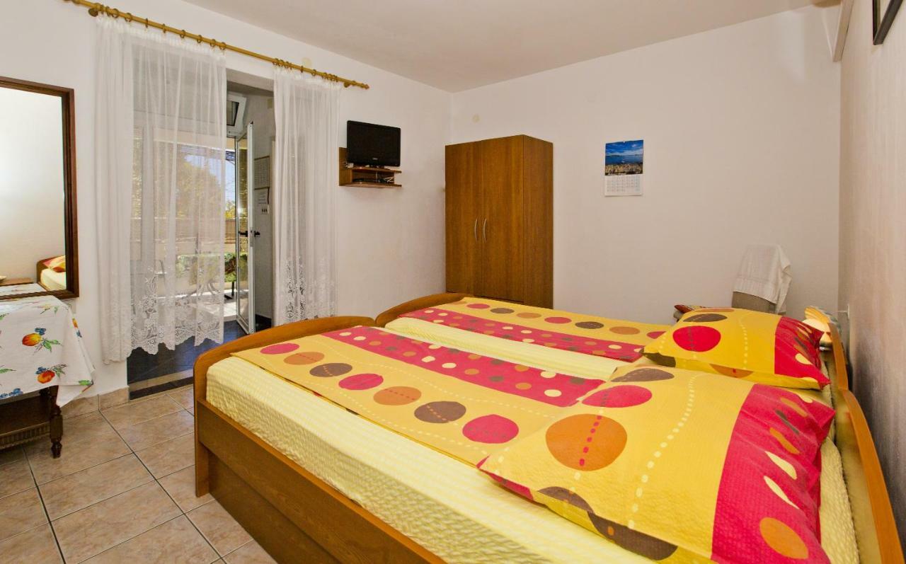Apartments Hruban Hvar Town Exterior photo
