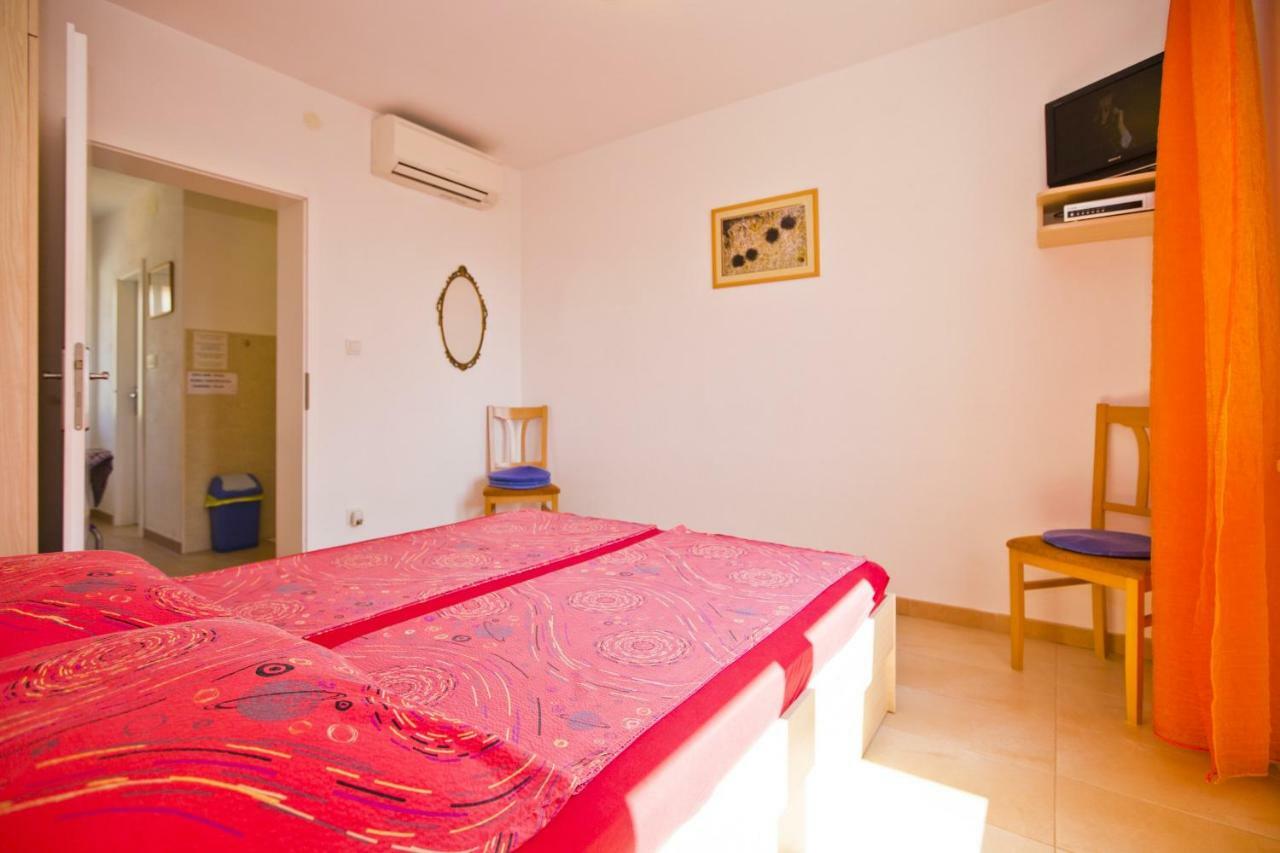Apartments Hruban Hvar Town Exterior photo