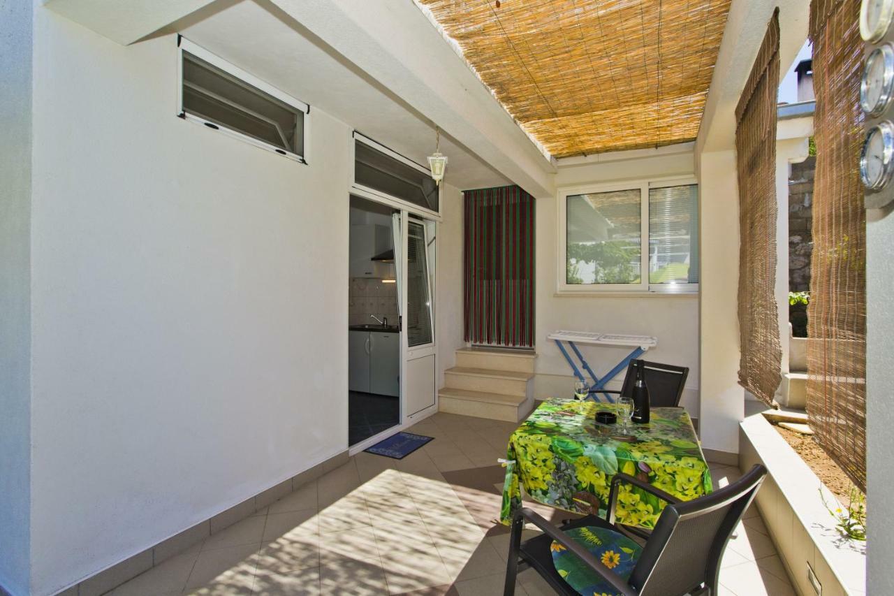 Apartments Hruban Hvar Town Exterior photo